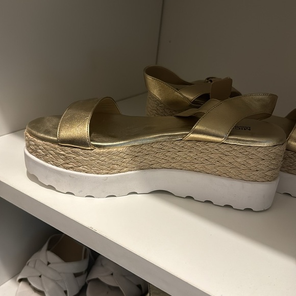 Brand new MK platform sandals - Picture 1 of 3